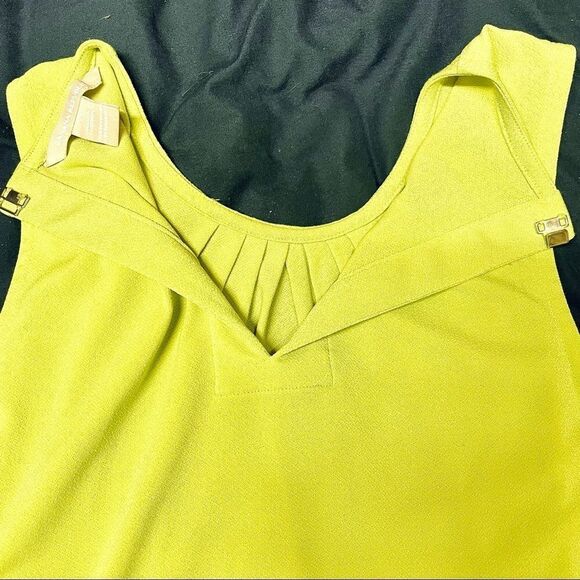 Banana Republic BR Sleeveless Chartreuse Keyhole Back Tank Top Blouse - Picture 10 of 11